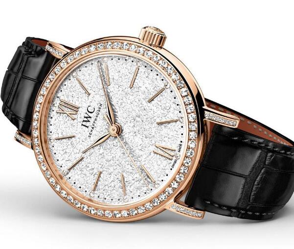 Luxurious and elegant, the IWC Portofino is a best choice for modern ladies.